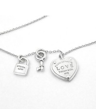 Collana con ciondolo chiave