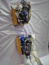 Pair of rear brake cylinders