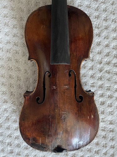 Vecchio violino circa