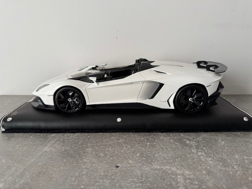 Lamborghini aventador white - aventador,