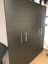 Armadio da ufficio con ripiani