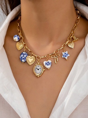 Collana con ciondolo stile
