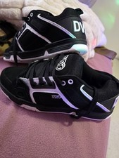Dvs Sneakers Size 9.5