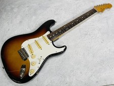 Fender Japan ST62-55 3TS Stratocaster 3 toni Sunburst Made in Japan 1984-1987