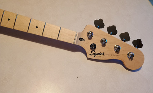 Open box fender squier - open,