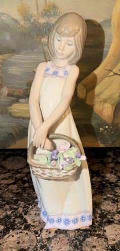 Lladro floral treasures - -,