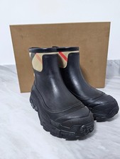 Stivaletti antipioggia