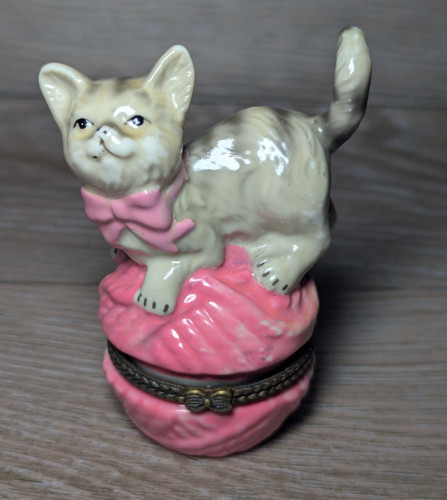 Ceramic cat trinket - cat,