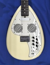 VOX Amplified Guitar APACHE-1