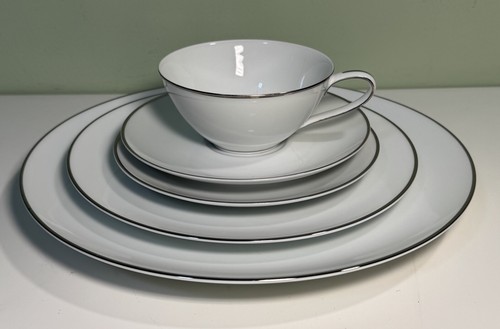 Set servizio piatti pezzi - set,