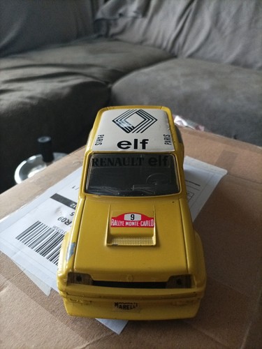 Voiture miniature renault - miniature, 1/22