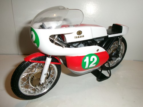 Phil read yamaha rd - read,