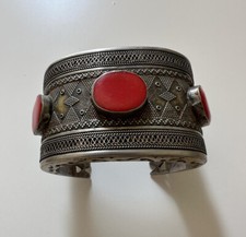 Bracciale grande tribale turkmeno argento antico pietre corniola 137 grammi A...