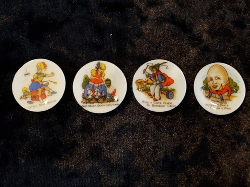 Set quattro piatti - set, di