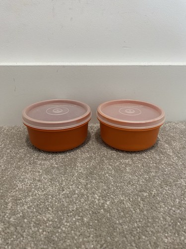 Vintage tupperware - 70’s,