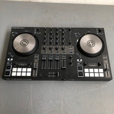 Native Instruments Traktor Kontrol Controller DJ a 4 canali con coperchio Decksaver