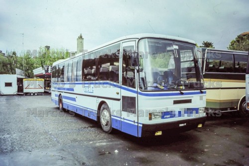 Foto camion iveco minibus - camion,
