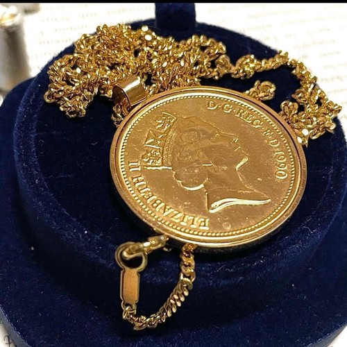 Collana con ciondolo - , moneta