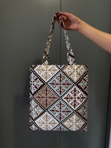 Shopper etnico fatta - , mano
