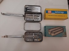 LOTTO 2 BOLLITORI STERILIZZATORI IN ACCIAIO INOX C/ SIRINGA IN VETRO VINTAGE C17