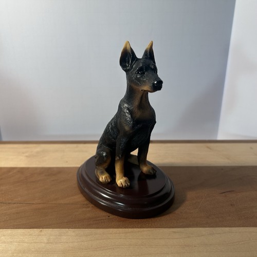 Statuina cane doberman - cane,