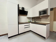 CUCINA ANGOLARE 335x193,5 CM CON ELETTRODOMESTICI – COME NUOVA