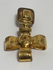 Vtg Chanel Gold Cross CC Logo