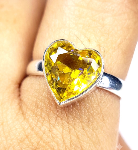 Anello gioiello fatto - , mano