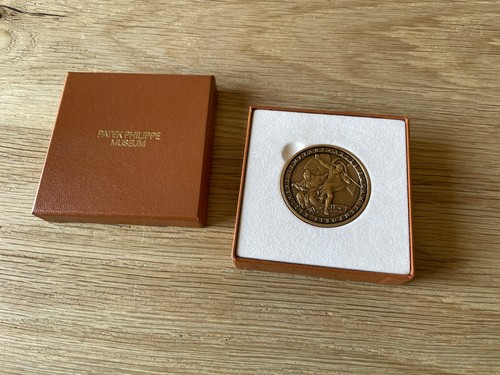 Original patek philippe medal - original,