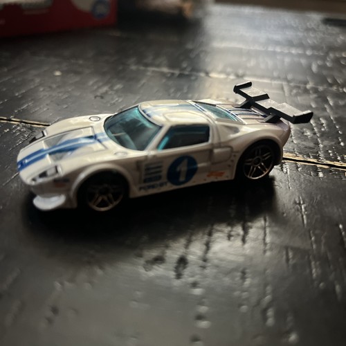 Hot wheels 2009 - hot,