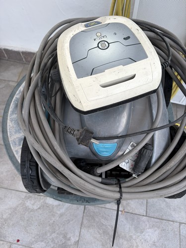 Robot piscina aspirapolvere - robot,
