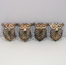 Lotto di quattro fregi ricurvi placche ottone deco' zoomorfi vintage antica a372
