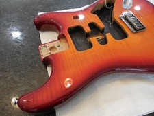 Fender Stratocaster più corpo