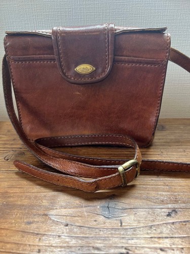 The bridge shoulder - the,