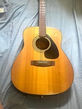 Chitarra acustica YAMAHA