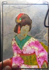 Pittura su vetro rappresentante una Gheisha giapponese.