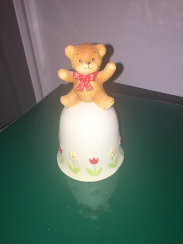 Enesco lucy and bell with - lucy,