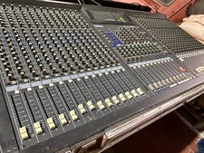 Mixer YAMAHA GA32/12 + Flight Case 