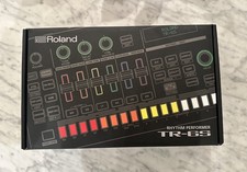 Roland TR6S Sintetizzatore da Tavolo Drum Machine Nero 