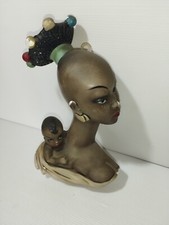 Mezzobusto donna africana in