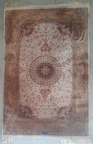 Tapis soie fait - , ghoum