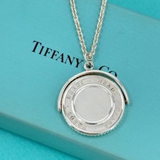 Collana con ciondolo originale