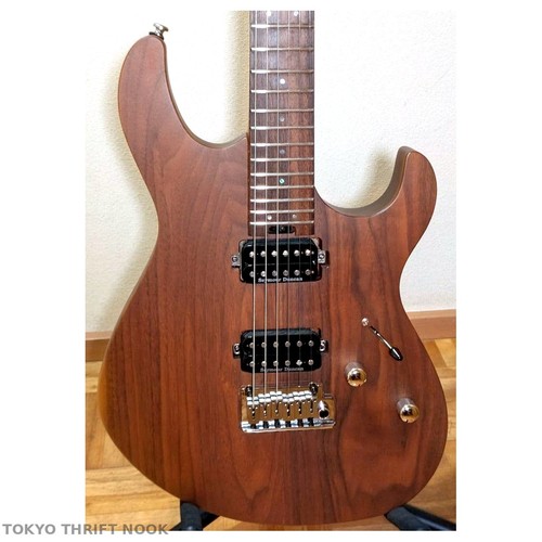 Near mint cort g300 raw - [near,