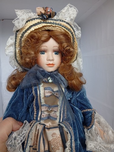 Bambola porcellana vintage - porcellana,