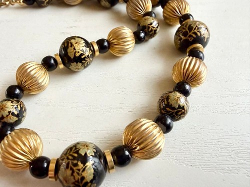 Collana con fiori vintage oro