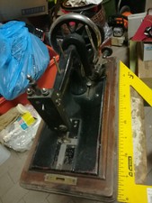 Vecchia macchina da cucire TAVOLO KAISER GEBRUDER 'IN KAISERSLAUTERN PRIMI 900 - COMPLETA