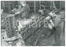 1975 ca TORINO - Istituto tecnico - Laboratorio meccanico - Foto 24x18 cm