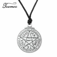 Collana con ciondolo pentacolo