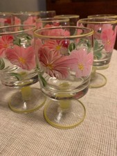 Set bicchieri da 18 in vetro dipinti a mano. Ottime condizioni