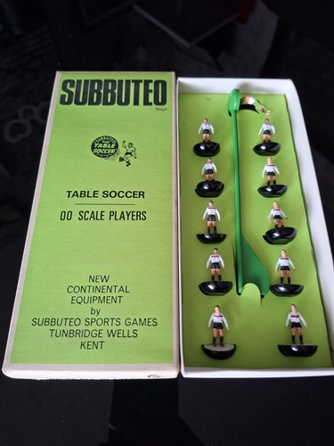 Subbuteo river plate - river,